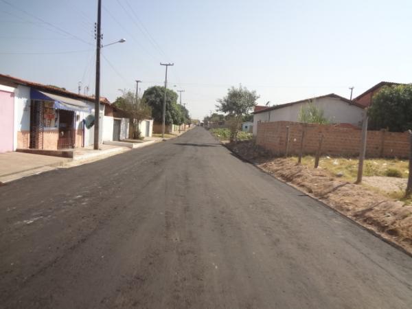 Obras de pavimentação na Av. Santos Dumont estão em andamento.(Imagem:FlorianoNews)