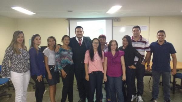 Coordenadora do SINE Regional de Floriano participa de encontro em Teresina.(Imagem:Assessoria)