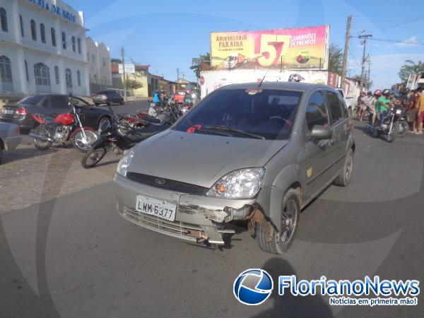 Colisão entre carro e moto deixa um ferido no bairro Ibiapaba(Imagem:FlorianoNews)