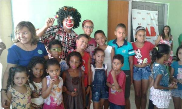 OAB de Floriano promove ação de cidadania à população no dia das crianças.(Imagem:ASCOM)
