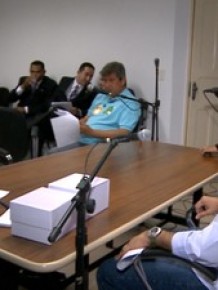 Três dos sete candidatos ao governo do Piauí se enfrentam em debate.(Imagem:Reprodução/TV Clube)