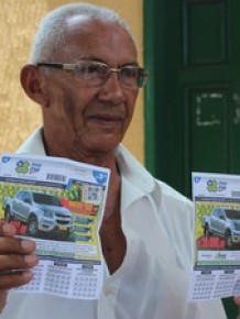 Homem procurou a sede do Piauí Cap para receber dinheiro de título.(Imagem:Juliana Barros/G1)