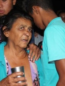 Mãe da mulher morta em chacina disse ter ficado abalada com morte da filha.(Imagem:Ellyo Teixeira/G1)