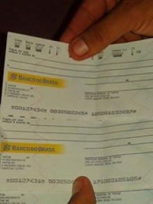 Talões de cheques usados pela dupla em Parnaíba.(Imagem:Carlson Pessoa / Blog do Pessoa)