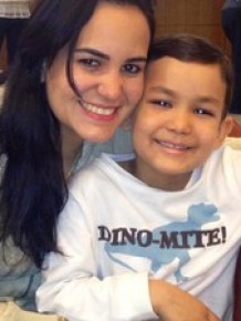 Lara Rodrigues com filho Caio.(Imagem:Arquivo pessoal)