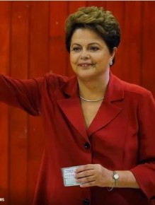 Dilma Rousseff é reeleita com 51,57% dos votos.(Imagem:Divulgação)