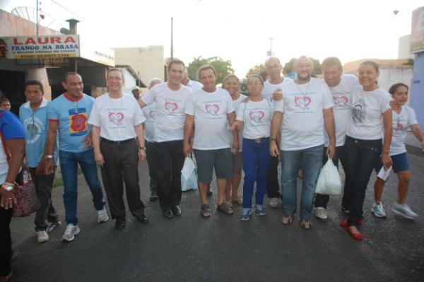 Prefeito Gilberto Jr e Secretários Municipais participaram da IV Caminhada da Paz.(Imagem:Secom)