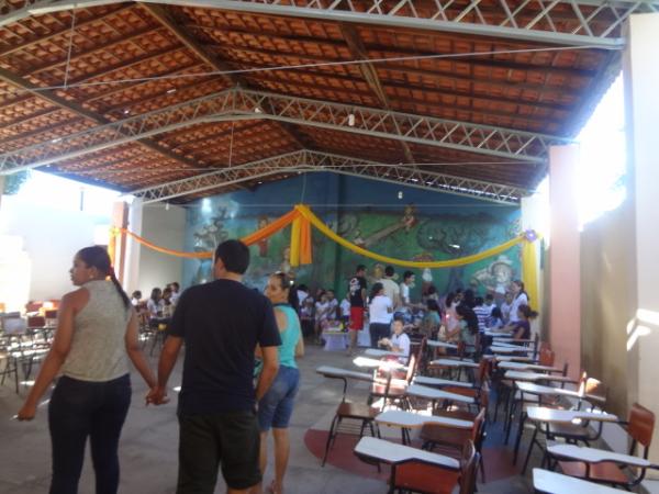 Escola Menino Jesus de Praga realizou Feira de Conhecimento.(Imagem:FlorianoNews)