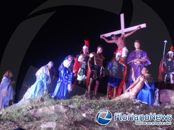 Fé e emoção marcaram primeiro dia do espetáculo da Paixão de Cristo em Floriano.(Imagem:FlorianoNews)