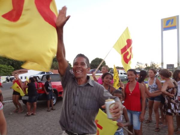 Realizada caminhada da Coligação Unidos por Barão.(Imagem:FlorianoNews)