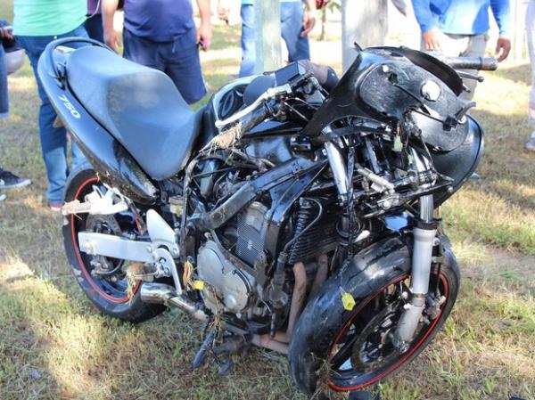 Motociclista morreu ao colidir em placa de fiscalização na BR-343.(Imagem:Divulgação/Polícia Civil)