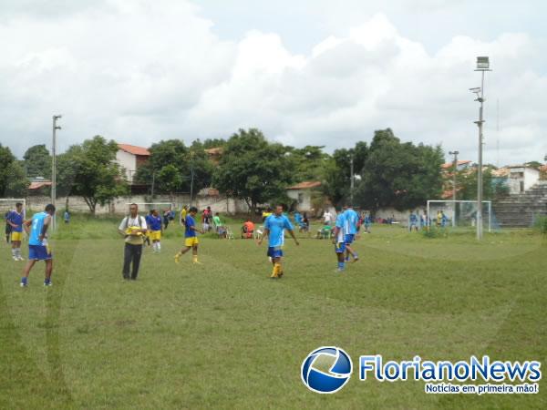 Dia do Trabalho é comemorado com torneio esportivo em Floriano.(Imagem:FlorianoNews)