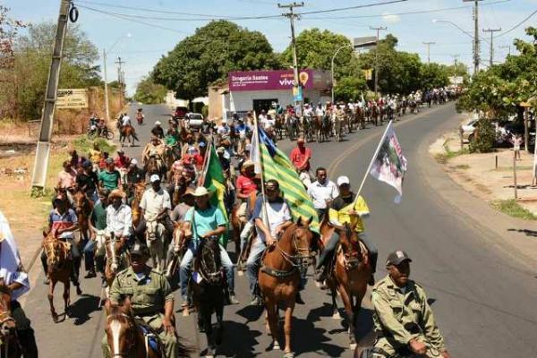 Cavalgada do Vaqueiro abre programação da 48ª Feira Agropecuária de Floriano.(Imagem:FlorianoNews)