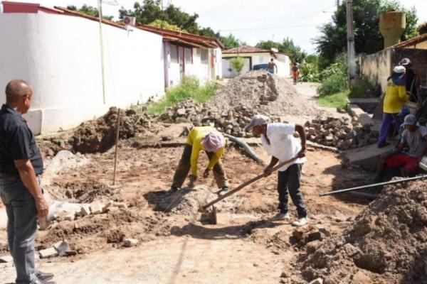 Obras de canalização no bairro Bom Lugar seguem aceleradas.(Imagem:SECOM)