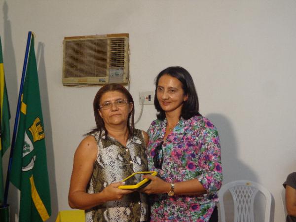 Professores da rede estadual recebem tablets através do Programa Educação Digital.(Imagem:FlorianoNews)