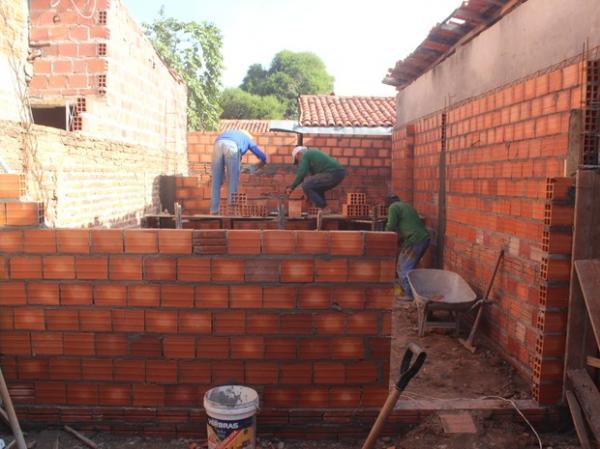 Inicia obra para o quarto de Karem Rafela.(Imagem:Ellyo Teixeira/G1)