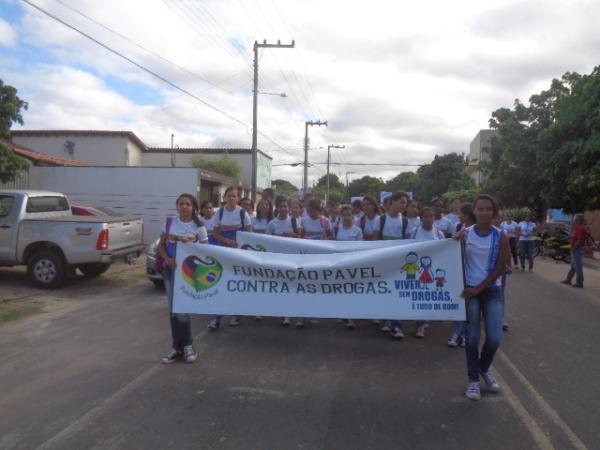 Caminhada culmina projeto de combate às drogas em Barão Grajaú.(Imagem:FlorianoNews)