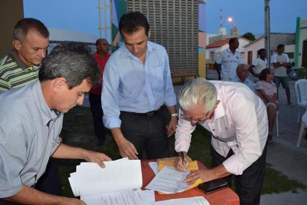 Assinado Termo de Ajuste de Conduta entre permissionários do Mercado do Cruzeiro e prefeitura.(Imagem:Waldemir Miranda)
