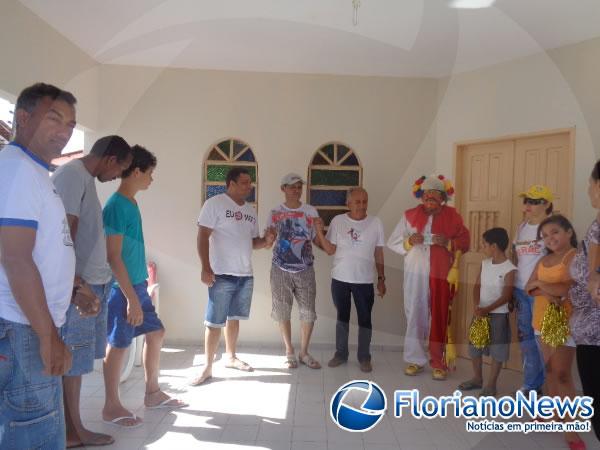 Distribuição de bombons marca o Dia das Crianças em Floriano.(Imagem:FlorianoNews)