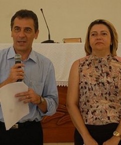 Prefeito garante presente de Natal aos idosos: Viagem a Parnaíba.(Imagem:Secom)