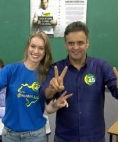 Aécio Neves vota em Minas Gerais acompanhado da mulher.(Imagem:Reprodução/GloboNews)