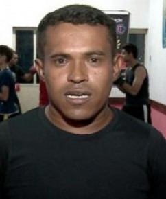 Vai encarar? Bob lança desafio para encontrar adversário no MMA.(Imagem:TV Clube)