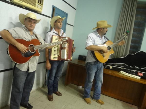 Sonora Brasil apresentou Dino Rocha e Grupo em Floriano.(Imagem:FlorianoNews)