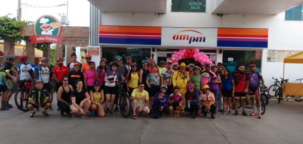 Passeio ciclístico é realizado em Floriano para homenagear as mulheres.(Imagem:FlorianoNews)