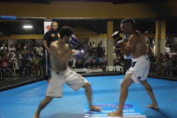 Pedreiro soma sete vitorias consecutivas, sendo quatro delas no MMA.(Imagem:Josiel Martins)