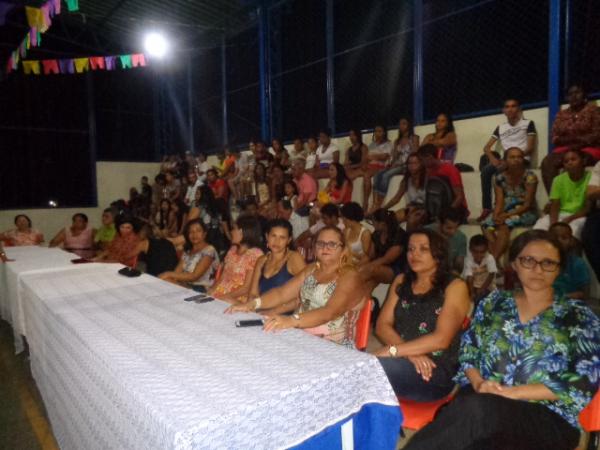 Unidade Escolar Fauzer Bucar realiza festival junino.(Imagem:FlroianoNews)