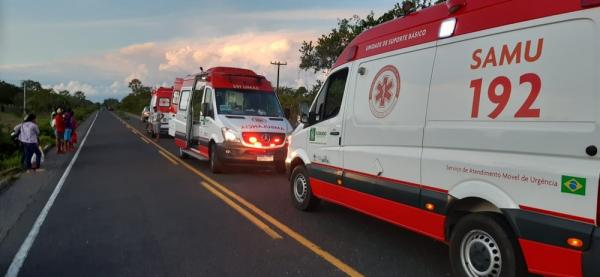 Acidente deixou cinco pessoas feridas na PI-140, em Floriano(Imagem:Divulgação/PM)