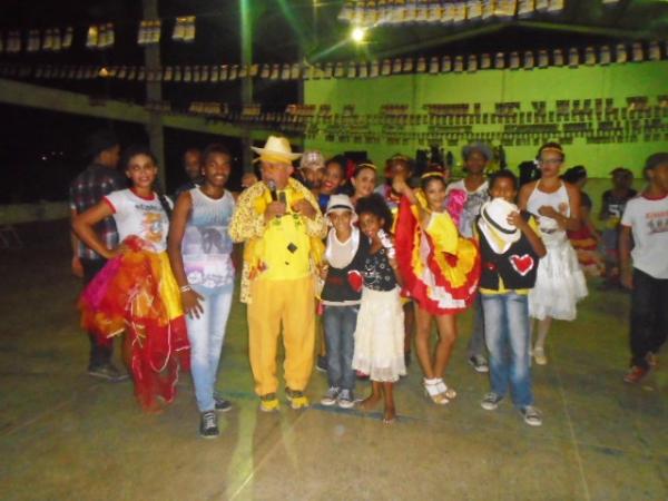 Alegria e animação marcaram abertura das festas Juninas em Floriano.(Imagem:FlorianoNews)