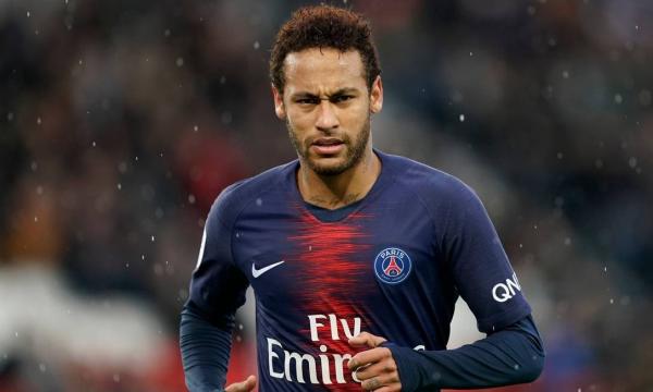 PSG ainda não se pronunciou sobre acusação contra Neymar.(Imagem:LIONEL BONAVENTURE / AFP)