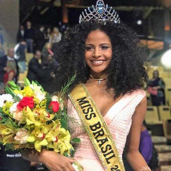 A candidata do estado do Piauí, Monalysa Alcântara, é a Miss Brasil 2017.(Imagem:Reprodução/Facebook)