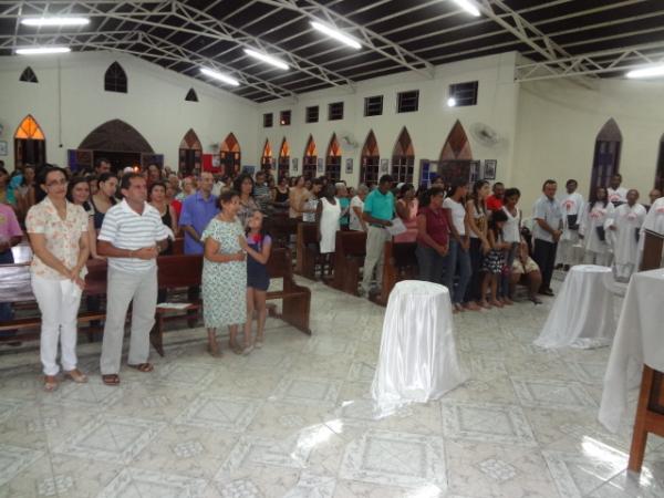 Católicos celebram Corpus Christi com missa e procissão em Floriano.(Imagem:FlorianoNews)