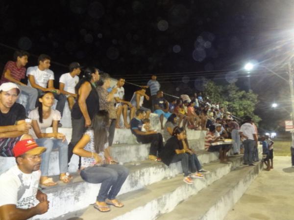 Devassa participa da IV Vaquejada no Parque Arudá Bucar.(Imagem:FlorianoNews)