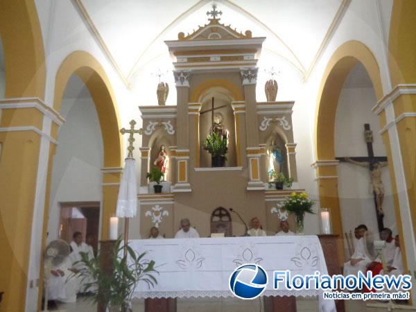 4ª caminhada com Nossa Senhora encerra mês mariano em Floriano.(Imagem:FlorianoNews)