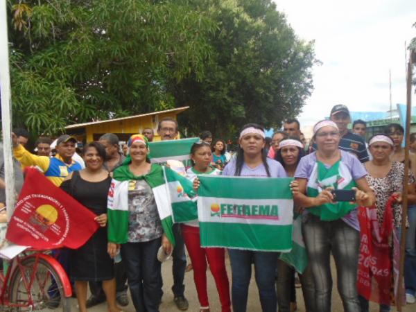 Manifestação contra reformas trabalhista e previdenciária toma ruas de Floriano.(Imagem:FlorianoNews)