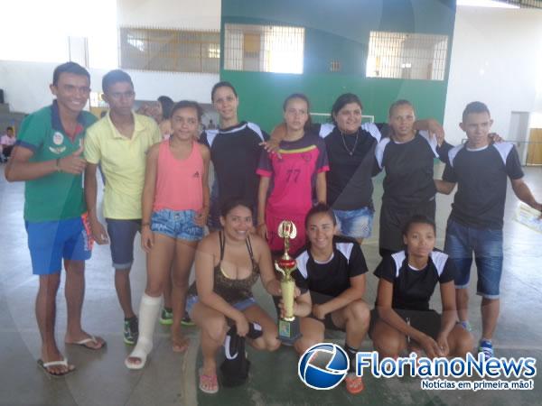 Sociedade Atlética Florianense é campeã do Torneio Cidade Futsal Feminino em Floriano.(Imagem:FlorianoNews)