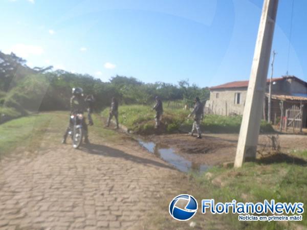 Polícia Militar de Floriano realiza operação no Conjunto Gabriel Kalume.(Imagem:FlorianoNews)