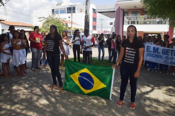 Evento na praça lembra Dia da Consciência Negra.(Imagem:Secom)