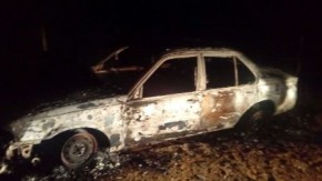 Carro roubado é encontrado incendiado em estrada vicinal de Floriano.(Imagem:Reprodução/WhatsApp)