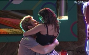 'Só Deus sabe', diz Maria para Wesley sobre noite pós-festa da final do BBB(Imagem:Reprodução)