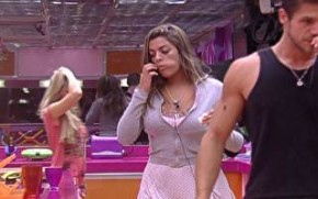 Monique e Renata mal se falam pela manhã.(Imagem:Reprodução)