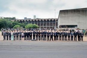 Presidente passa em revista tropa da Polícia Militar e abre 18ª legislatura.(Imagem:Alepi)