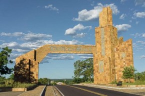 Portal de Castelo do Piauí(Imagem:Cidadeverde.com)