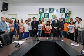 Reunião com Junio MP3 e a Senadora Regina Sousa.(Imagem:Jorge Henrique Bastos)