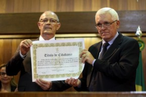 Leôncio Gomide recebe título de cidadania piauiense.(Imagem:Alepi)