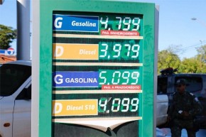 Preço do diesel recua menos do que o prometido pelo governo.(Imagem:Divulgação)