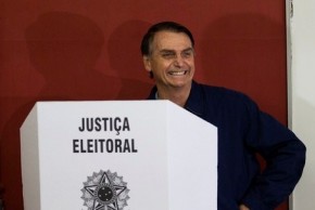 Jair Bolsonaro vota em escola da Vila Militar, no Rio de Janeiro.(Imagem:Carlos de Lannoy)